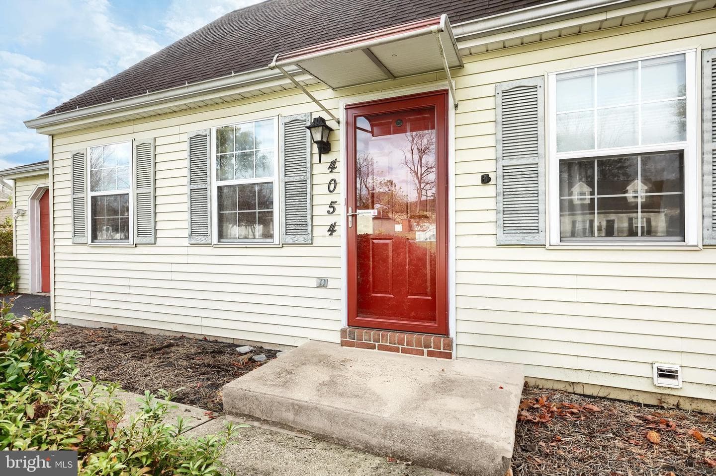 4054 Sandra Drive photo 8