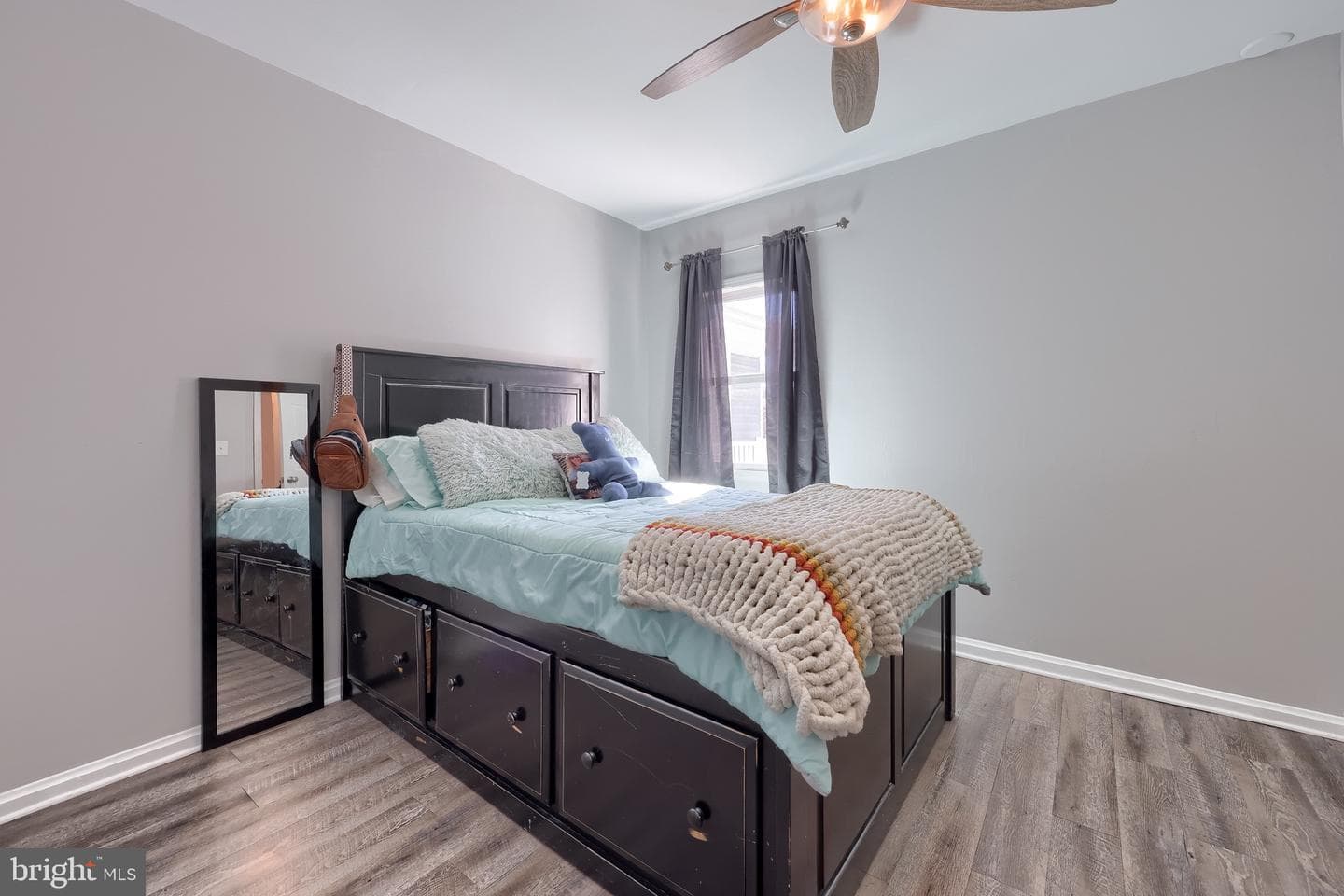 866 E Prospect Street photo 24