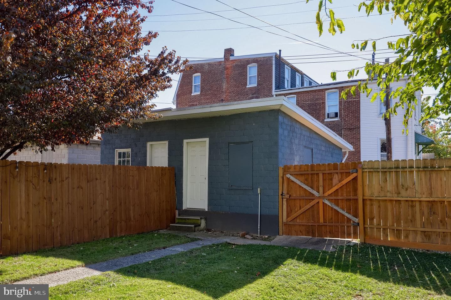 866 E Prospect Street photo 35
