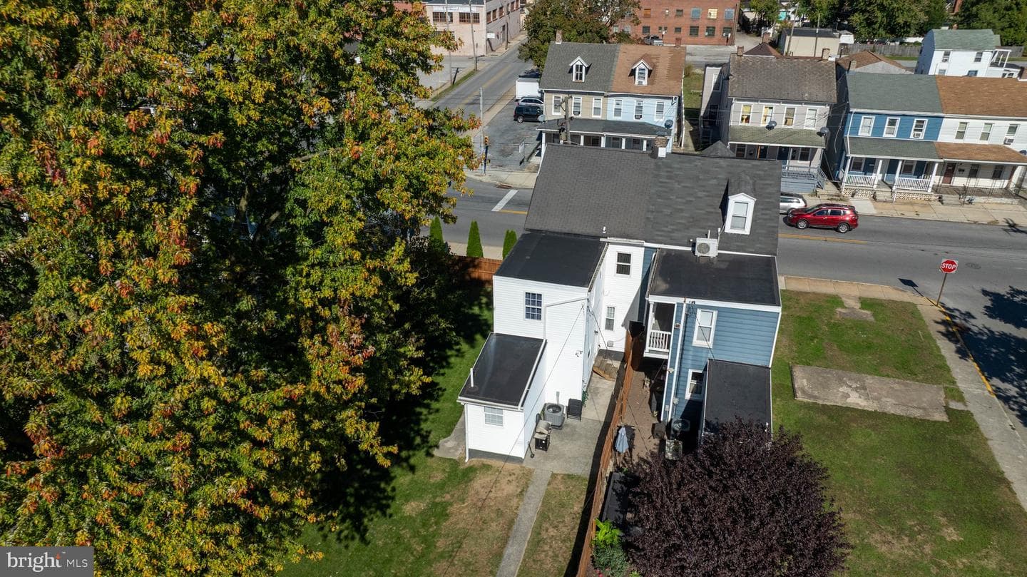 866 E Prospect Street photo 41