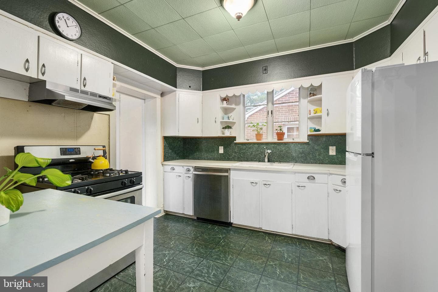 300 Baer Avenue photo 21