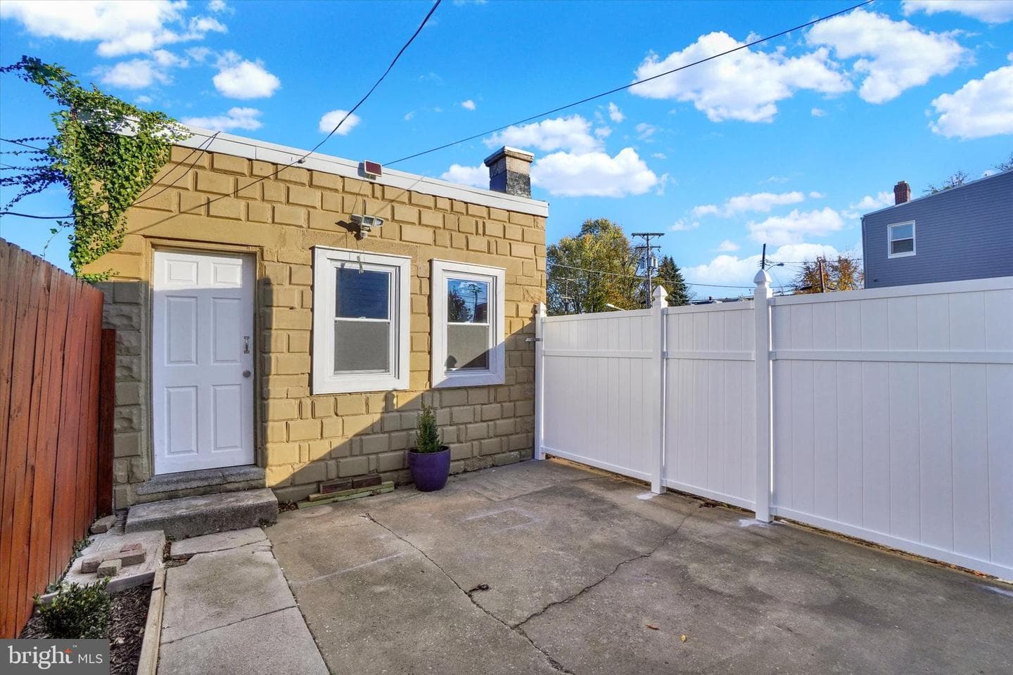 507 Vander Avenue photo 21