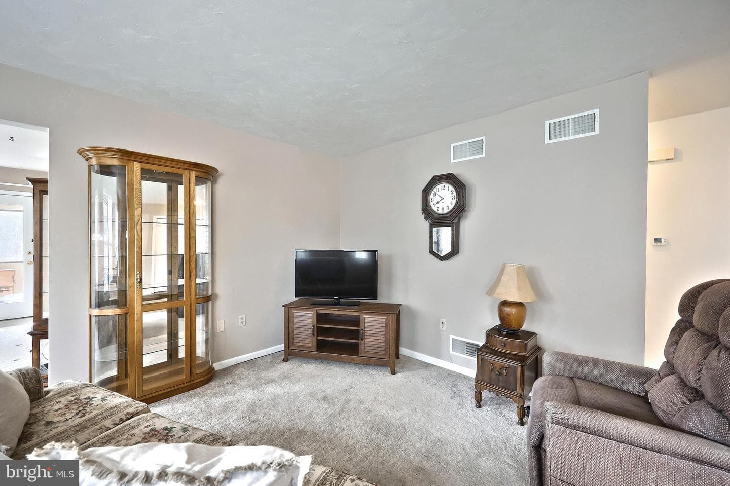 1110 Roosevelt Court photo 7