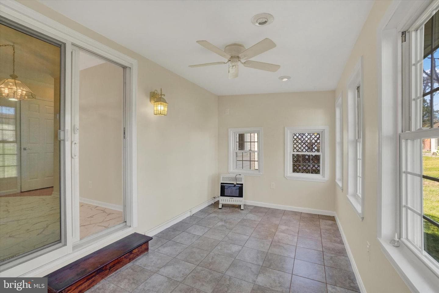 4085 Sandra Drive photo 10