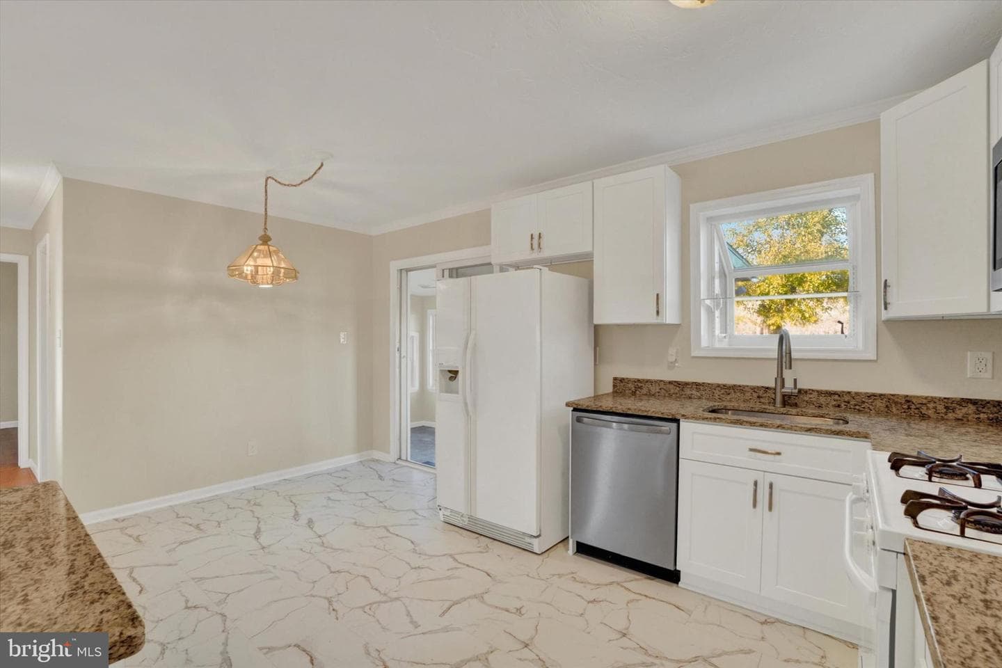 4085 Sandra Drive photo 14