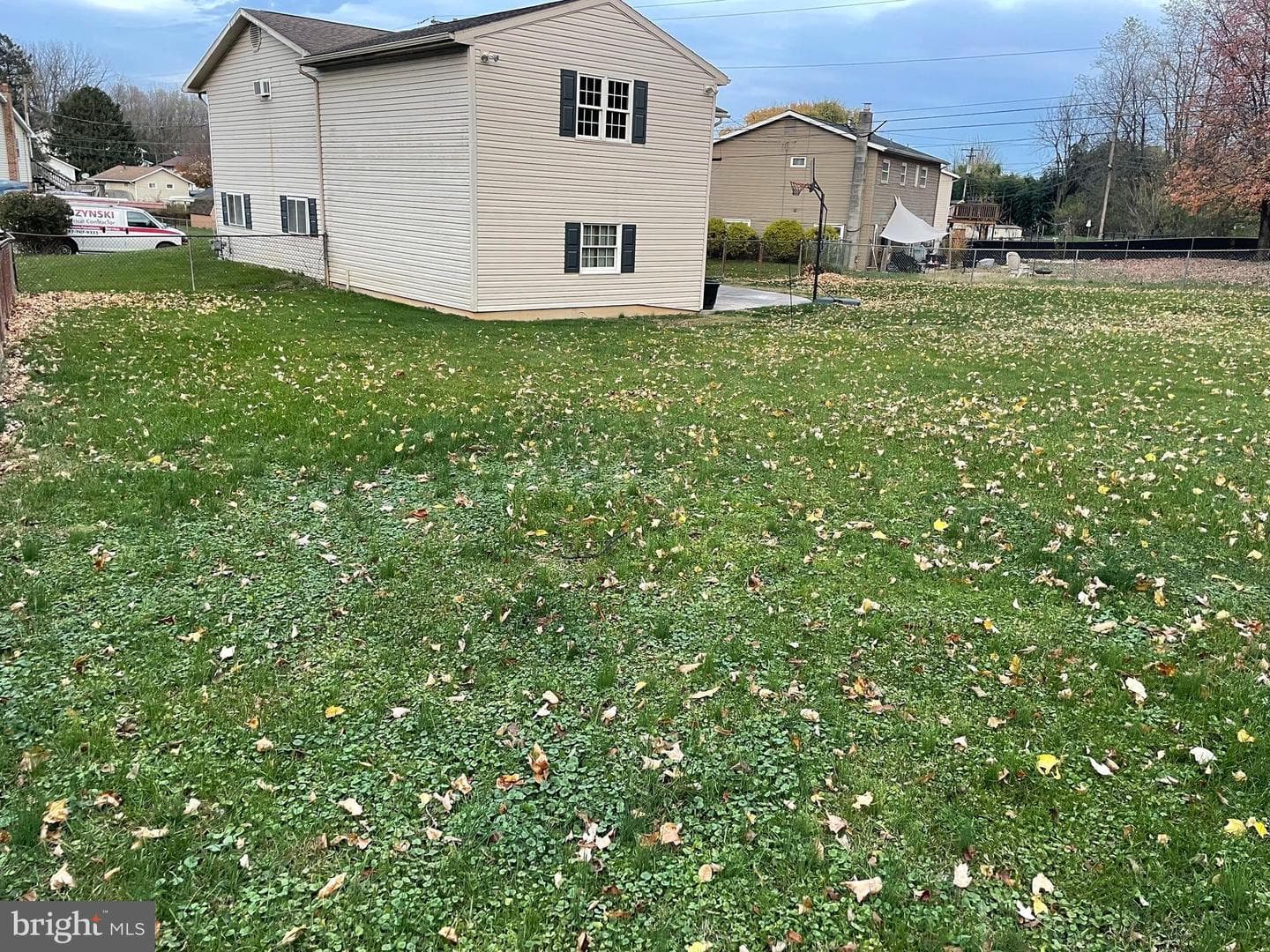 270 Canary Circle photo 27