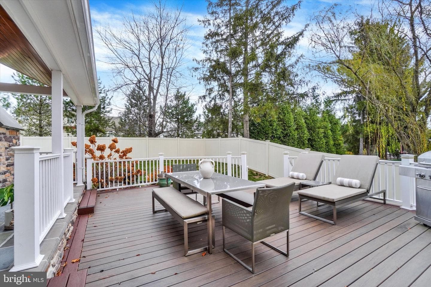 643 Crosslyn Drive photo 30