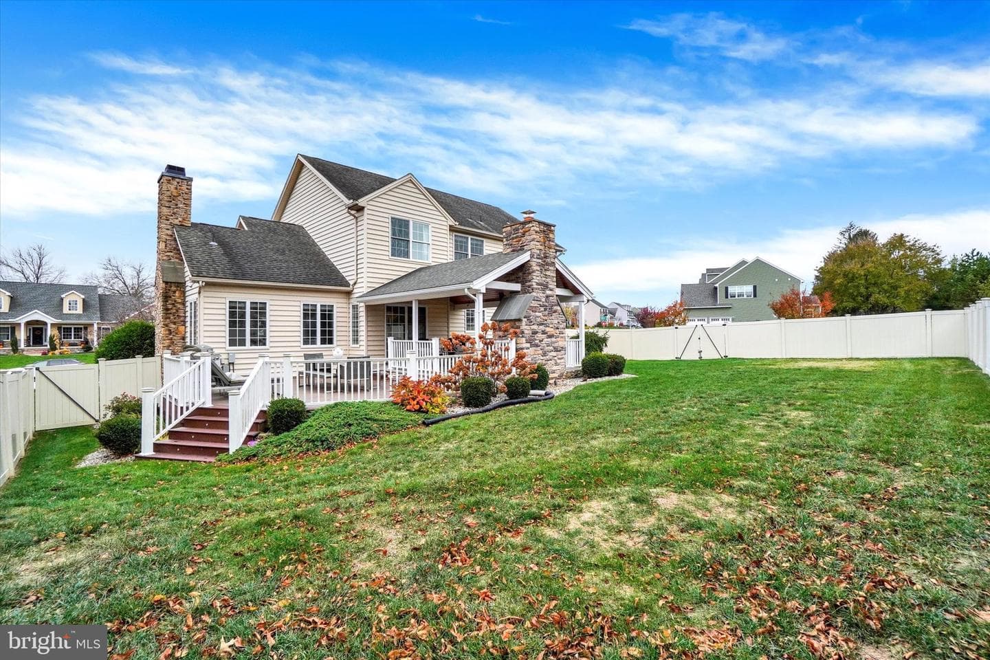 643 Crosslyn Drive photo 32