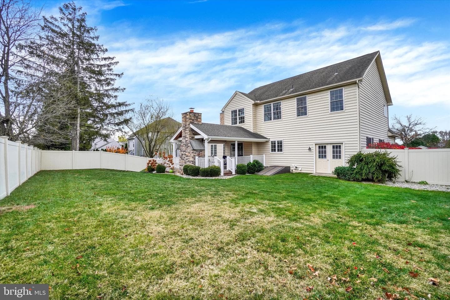 643 Crosslyn Drive photo 33