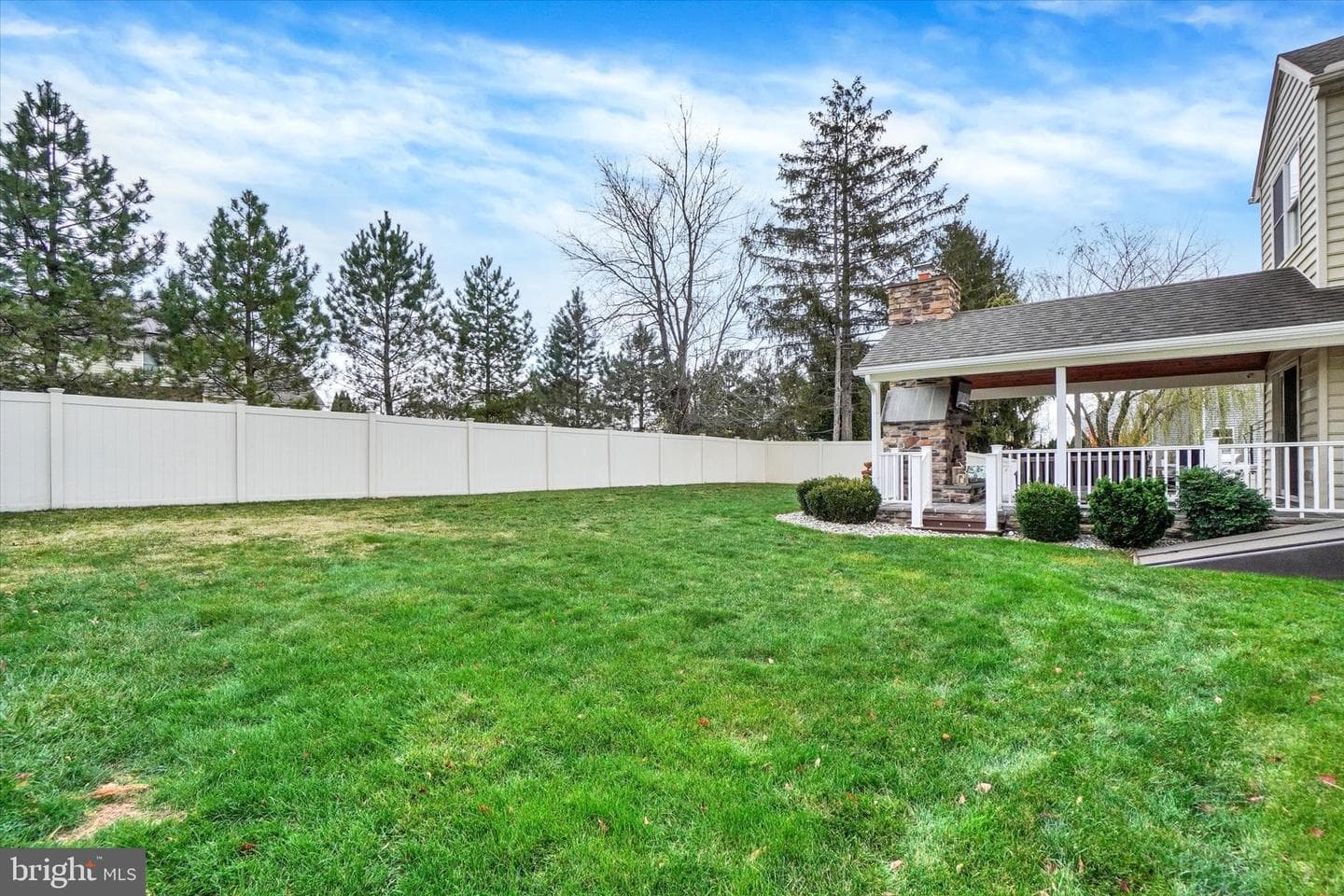 643 Crosslyn Drive photo 34