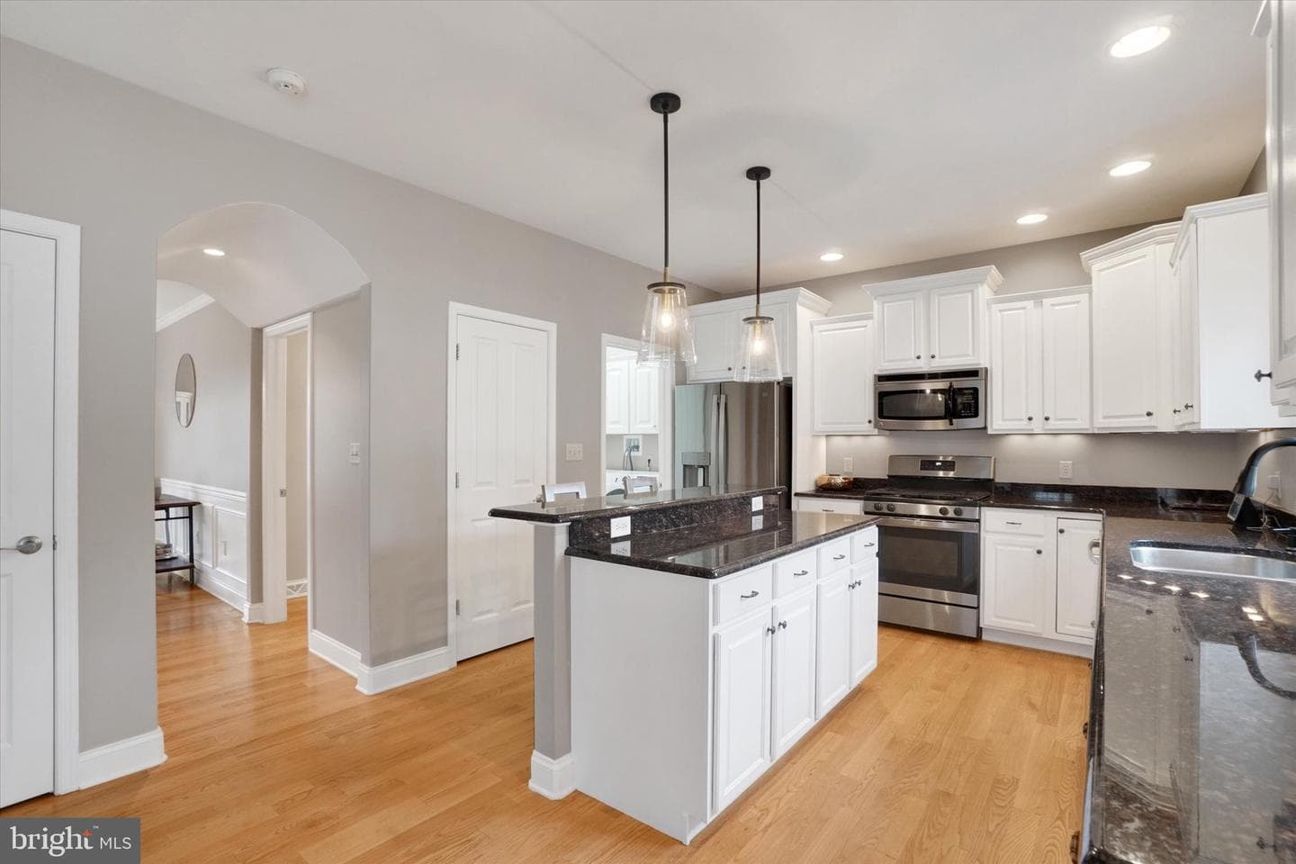 643 Crosslyn Drive photo 8