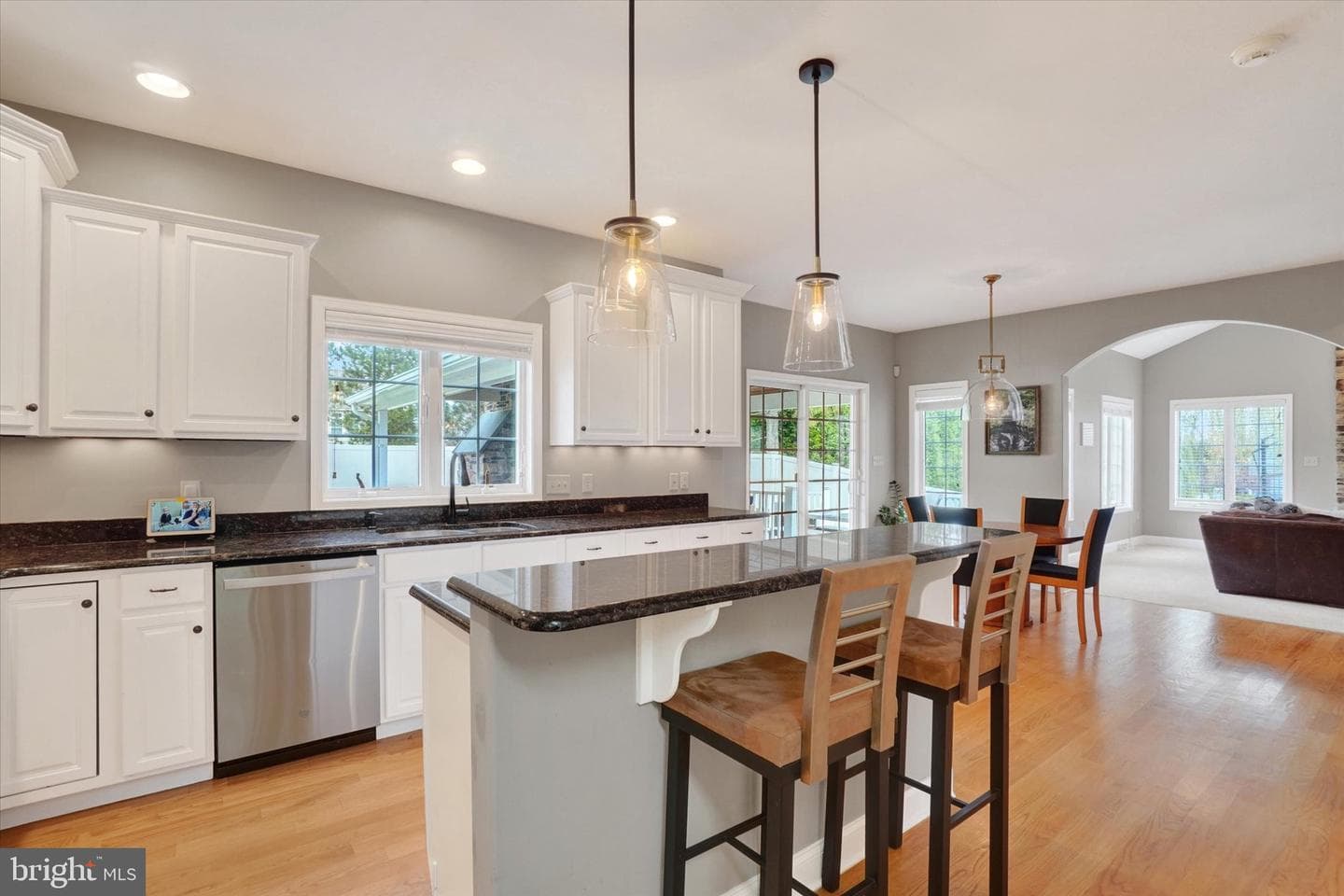 643 Crosslyn Drive photo 9