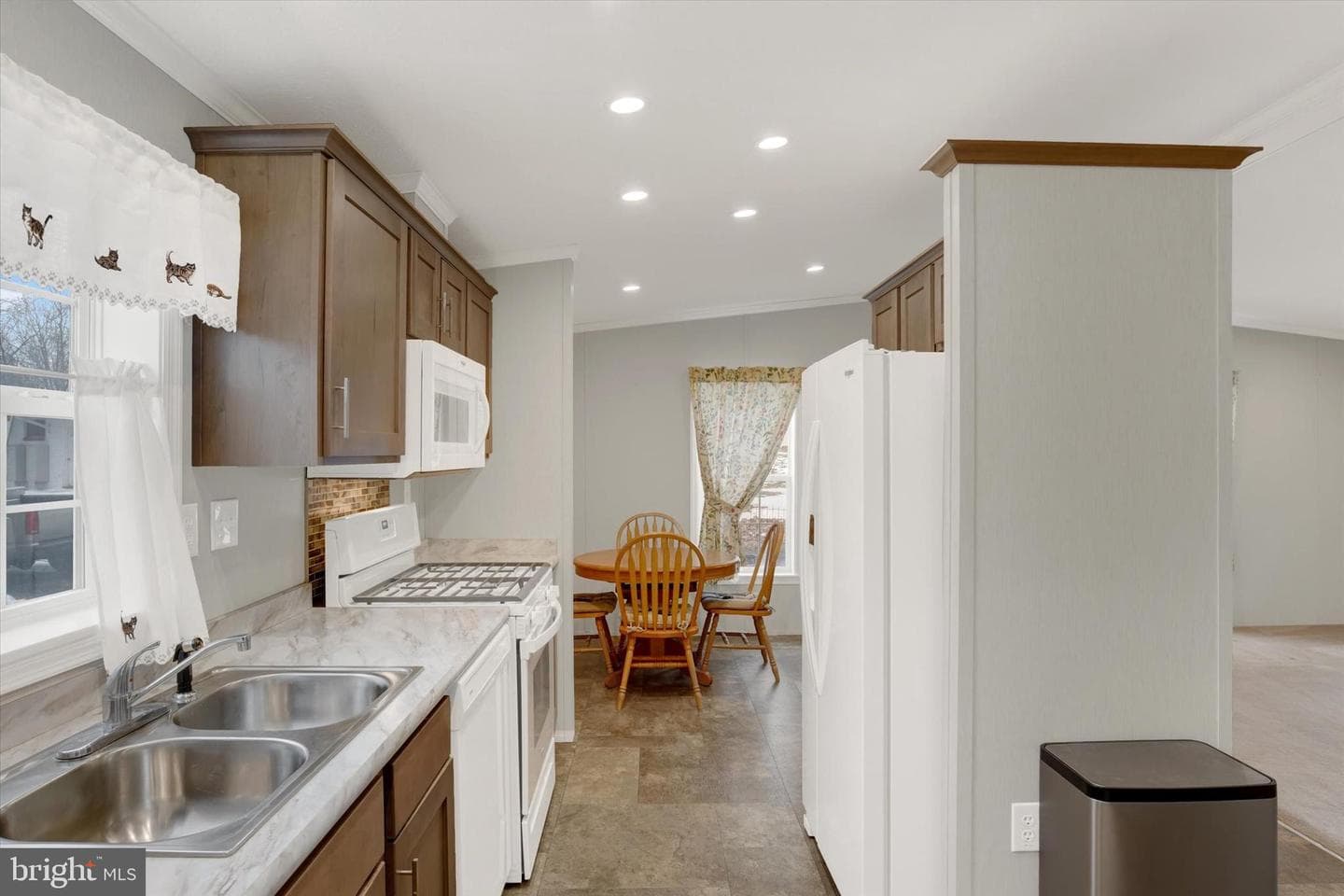 612 Range End Road #11 photo 9