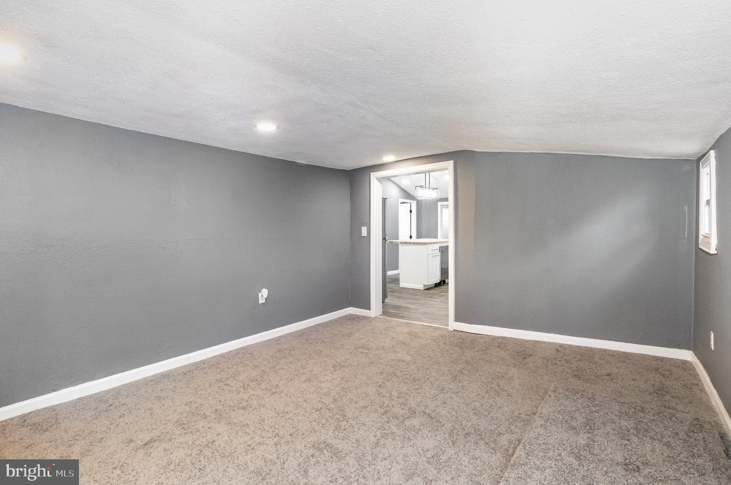 2132 Log Cabin Road photo 12