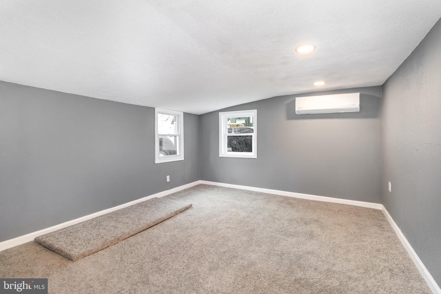 2132 Log Cabin Road photo 19