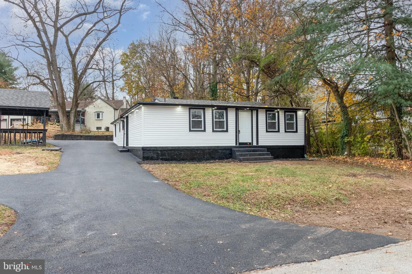 2132 Log Cabin Road photo 27