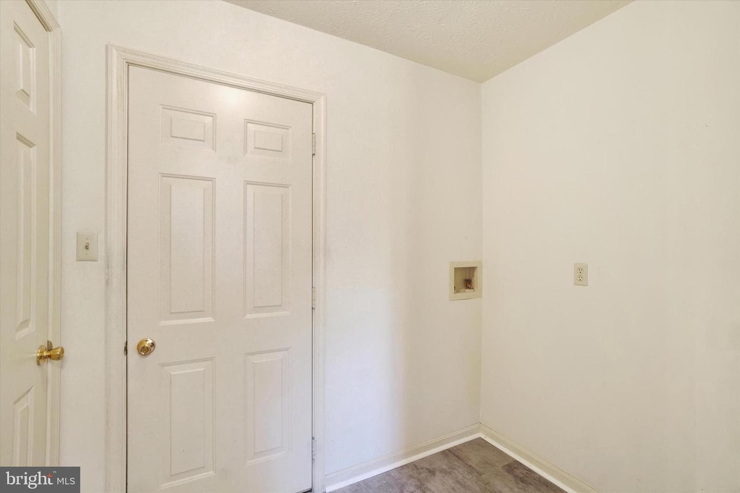 25 Jean Lo Way photo 11