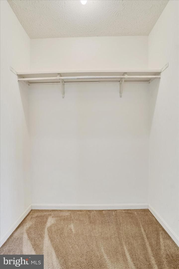 25 Jean Lo Way photo 18