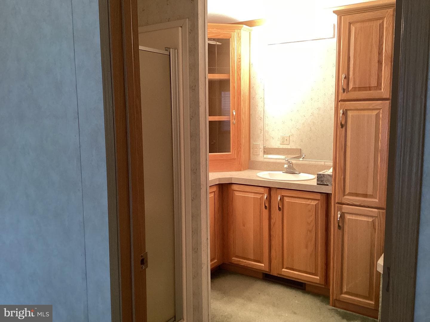27 E Broadway photo 15