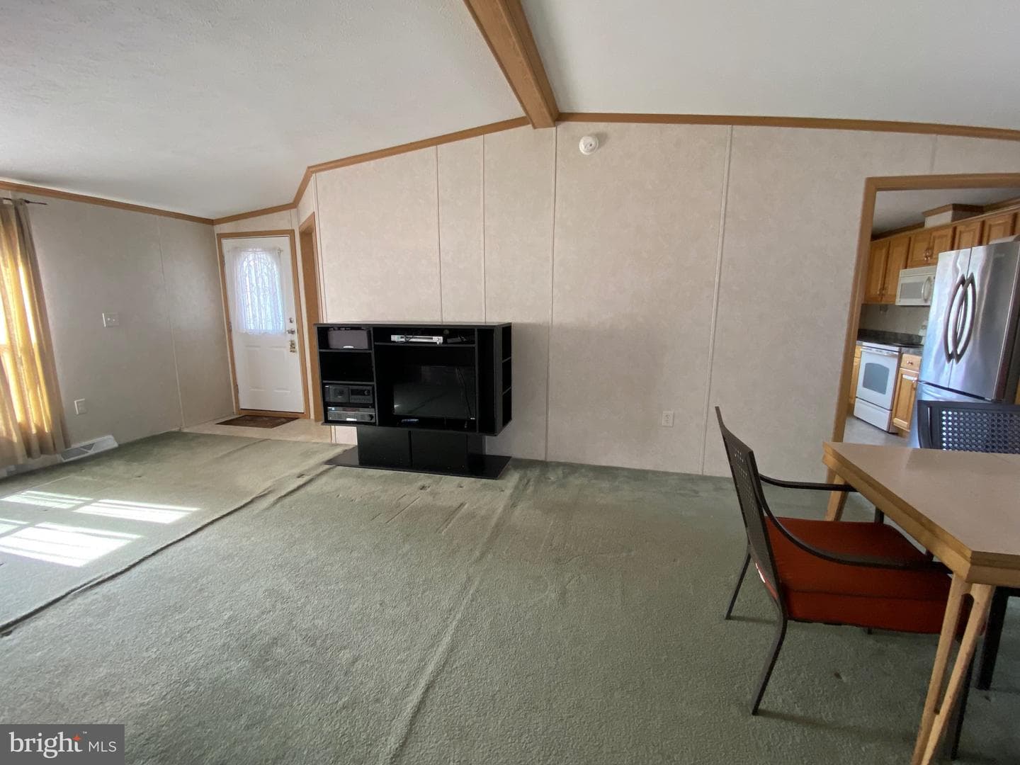 27 E Broadway photo 31