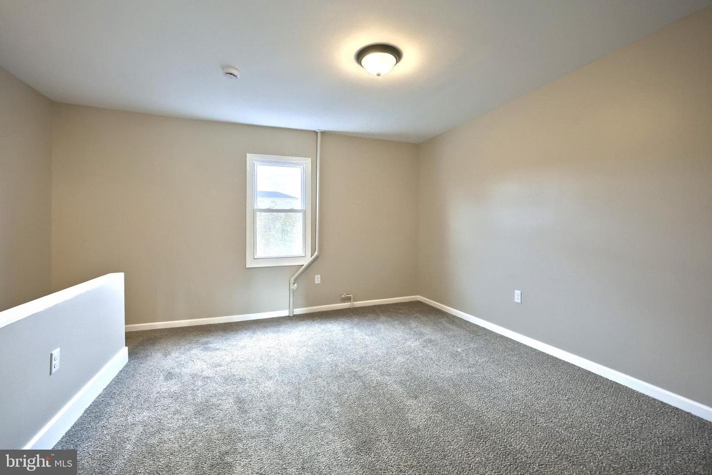 109 W 6th Avenue photo 19