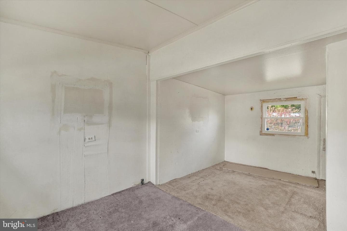 430 E Maple Street photo 9