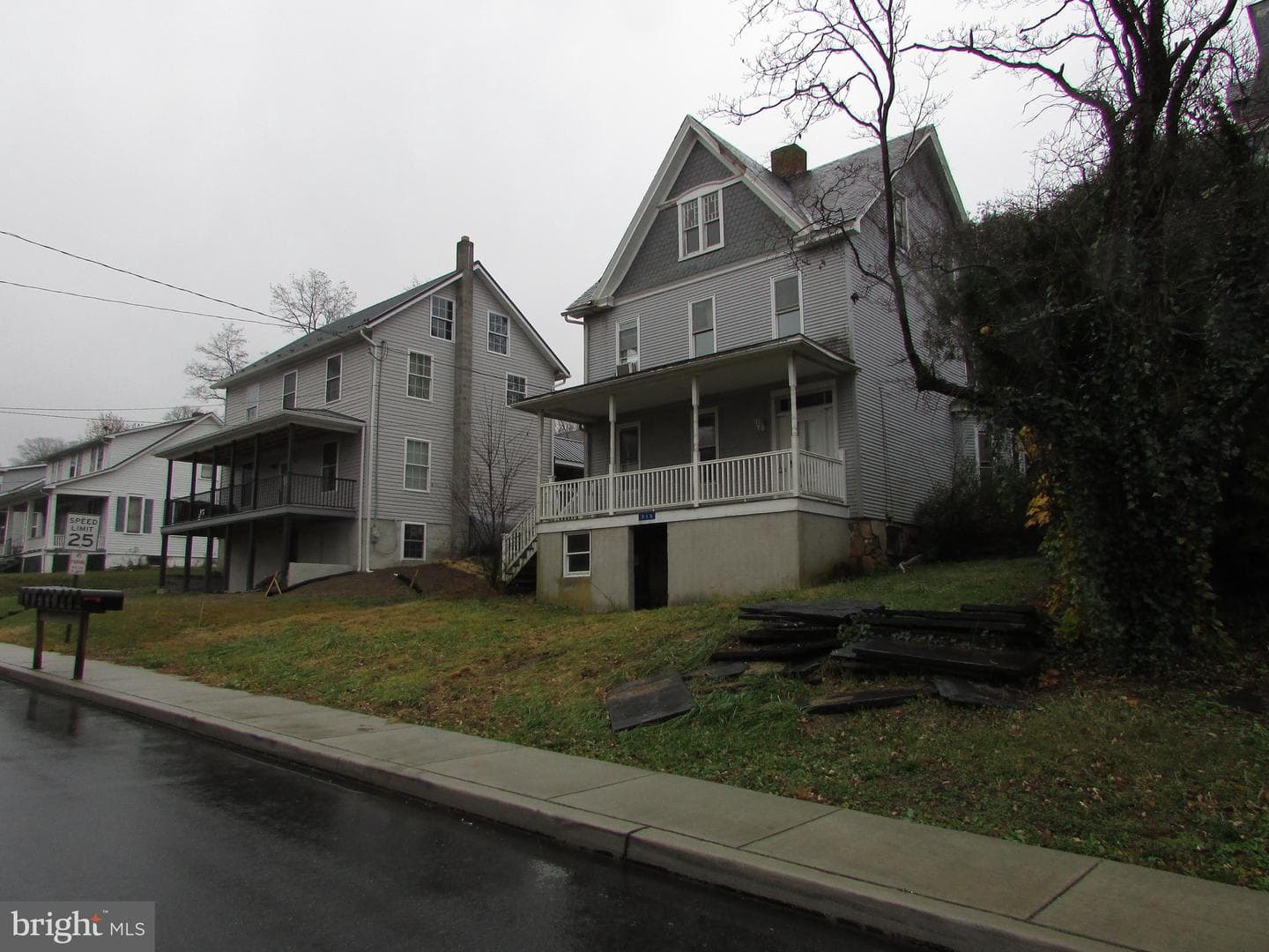 910 Main Street photo 14
