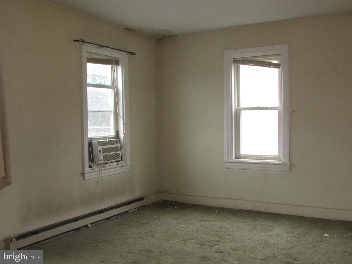 910 Main Street photo 7