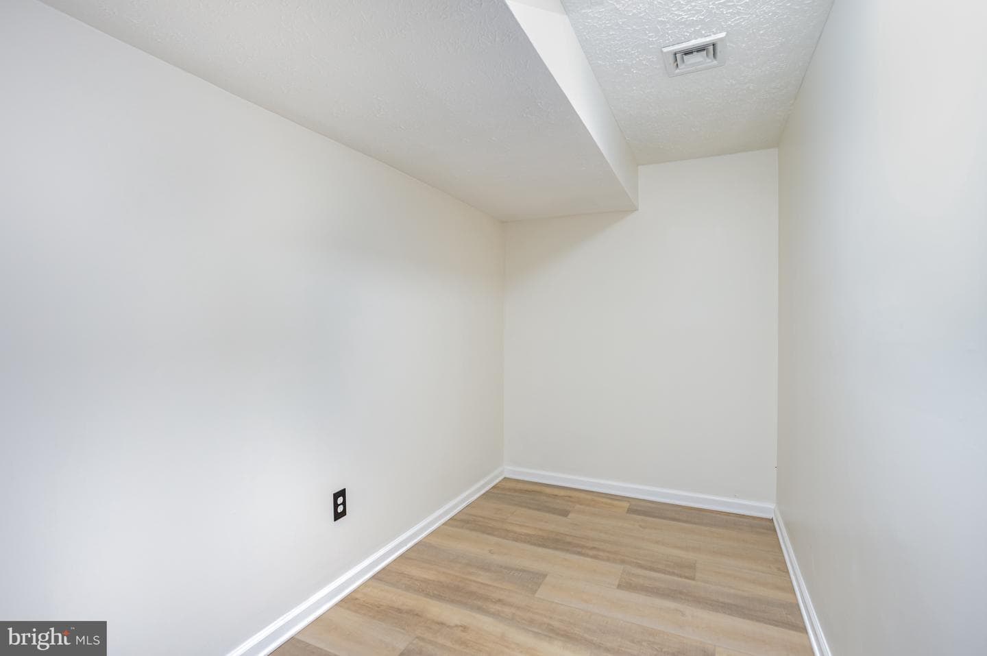 175 Country Ridge Drive photo 27