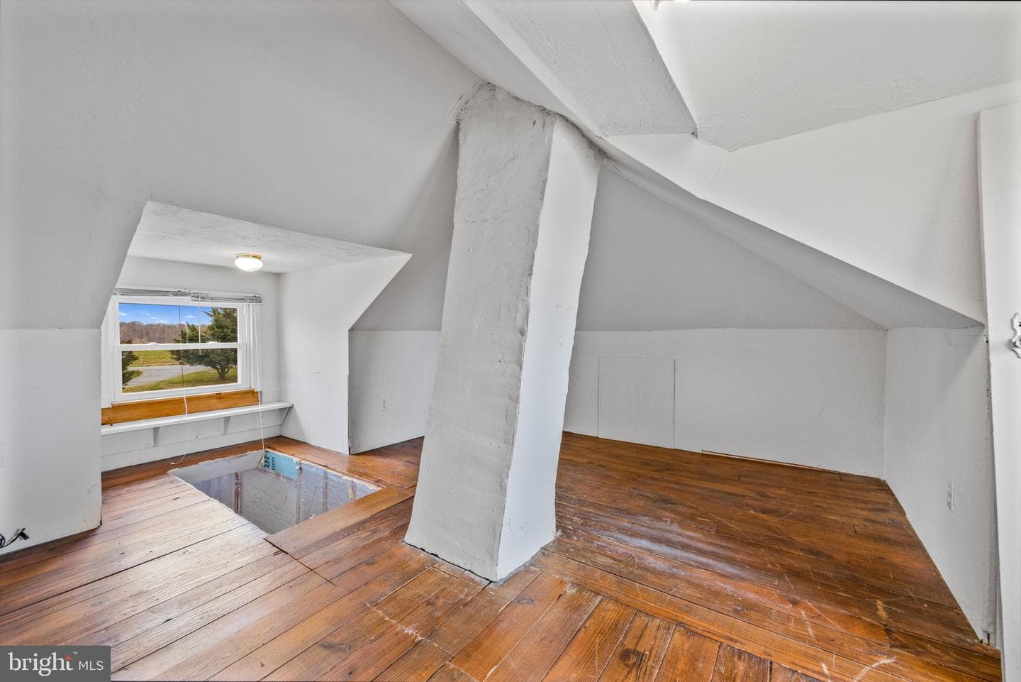 677 Keller Road photo 26