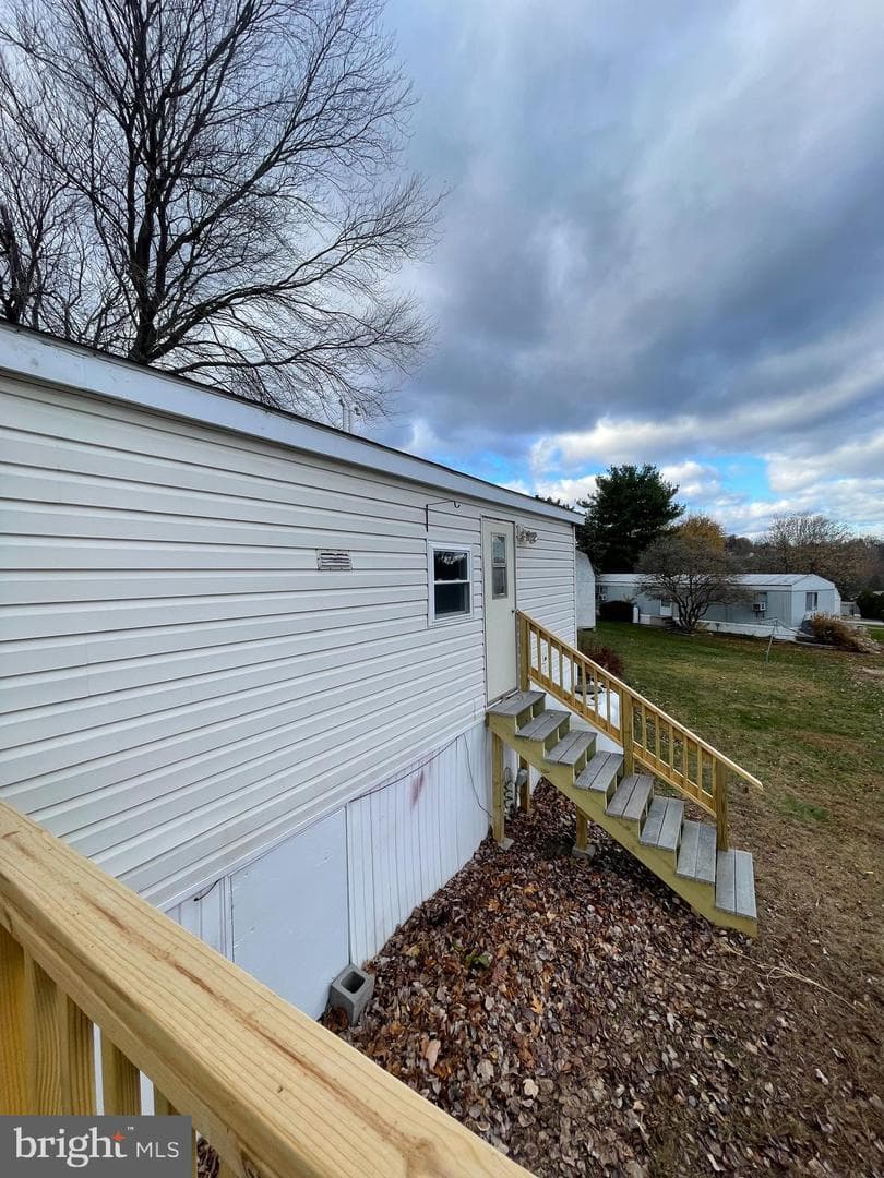 32 Walnut Drive photo 17