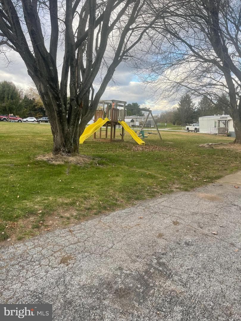 32 Walnut Drive photo 20