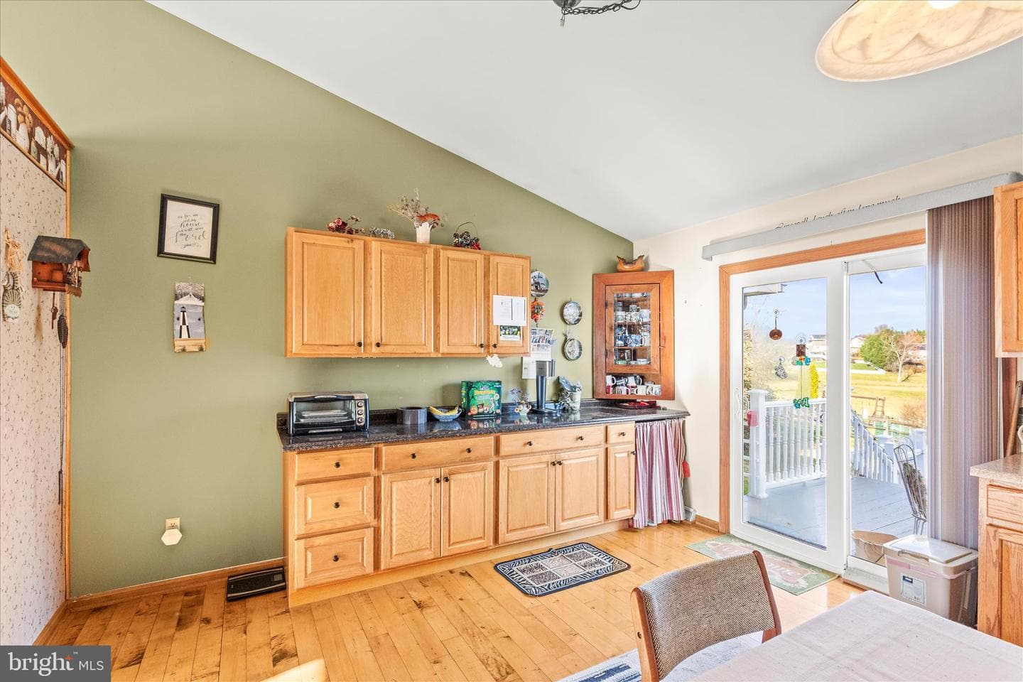82 Piston Court photo 15