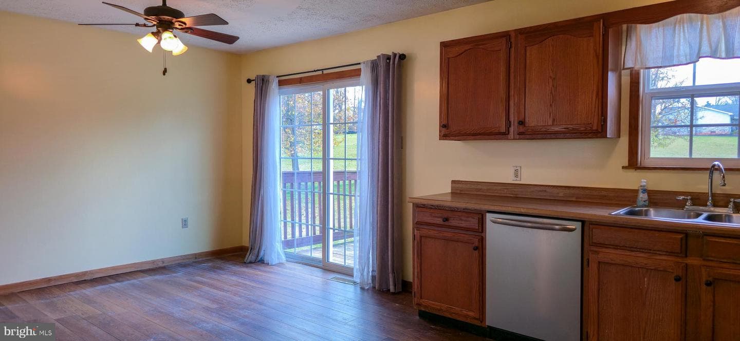 910 E Butter Road photo 15