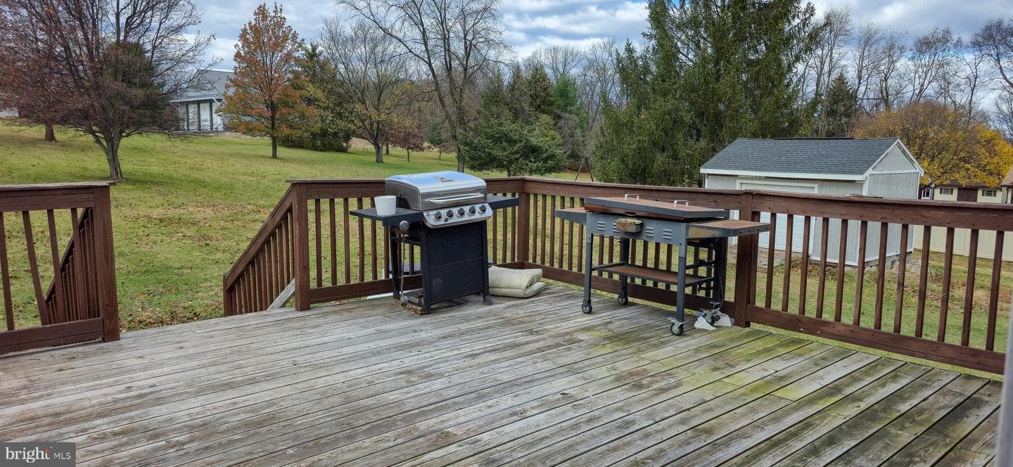 910 E Butter Road photo 20
