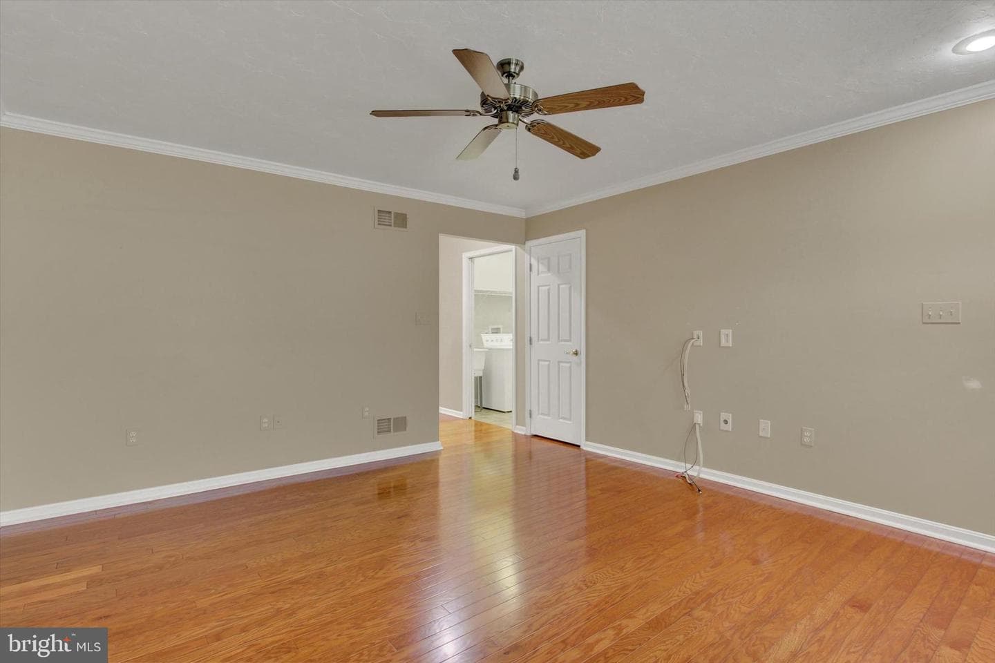 637 Northland Drive photo 5
