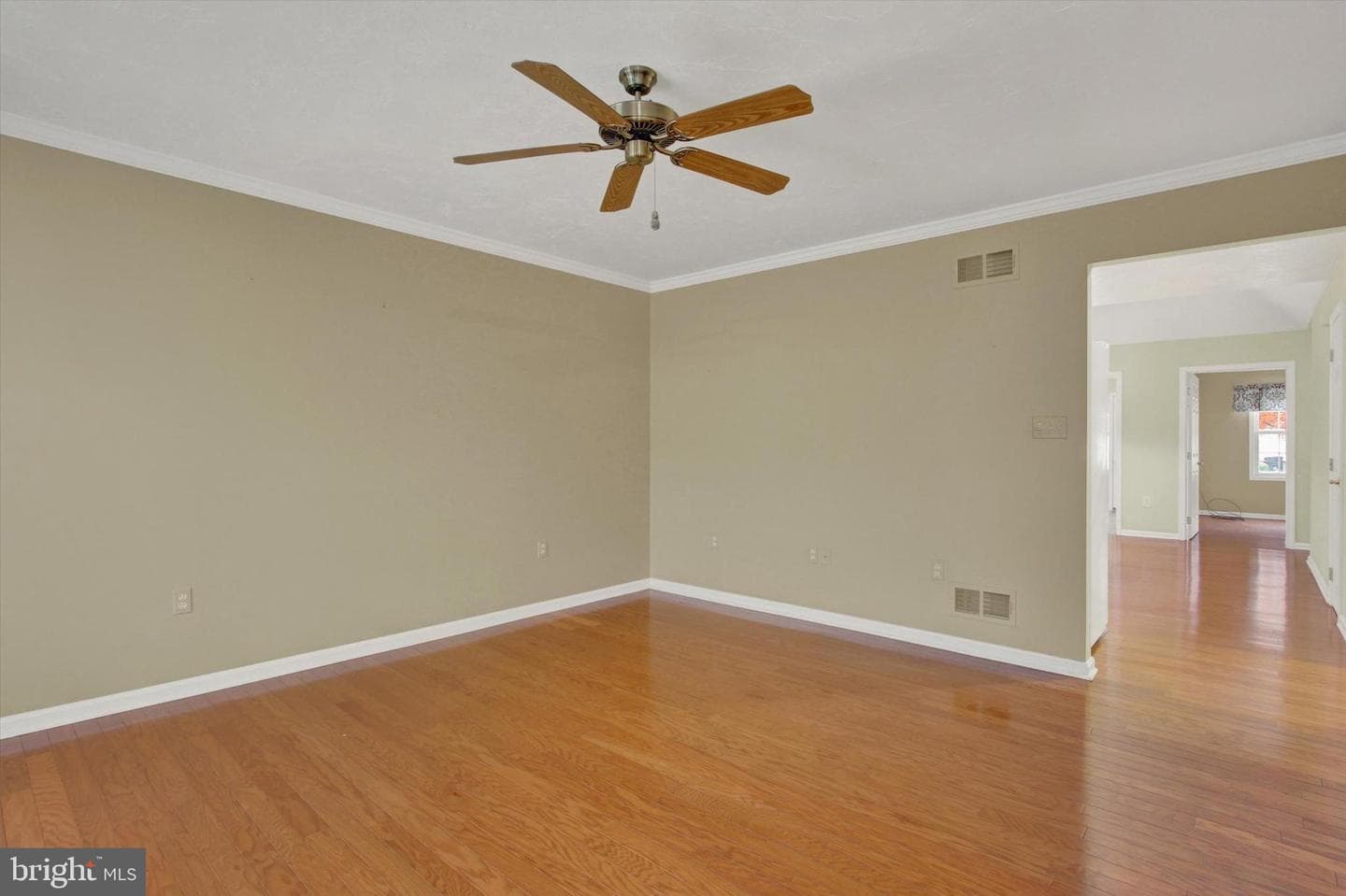 637 Northland Drive photo 6