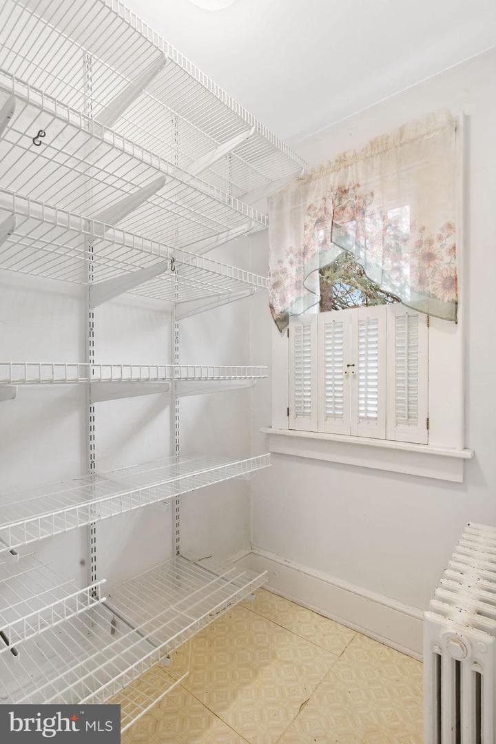 1215 E Walnut Street photo 10