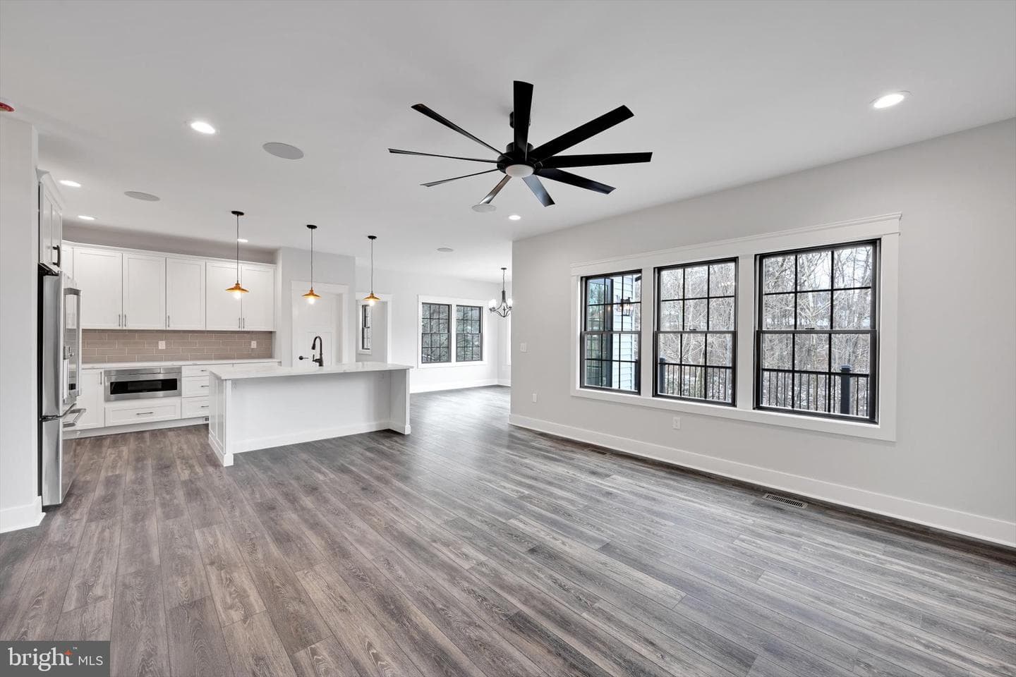 4 Pine Tree Drive photo 9
