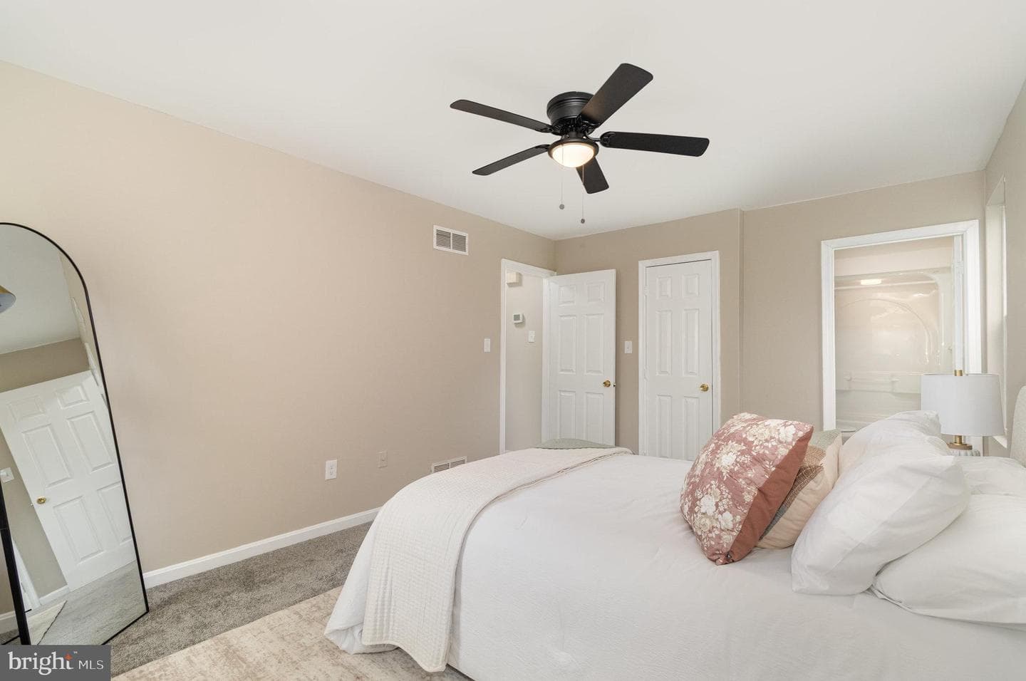 375 Meadow Trail photo 10