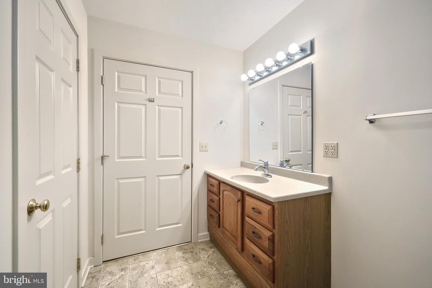 1317 Manor Road photo 35