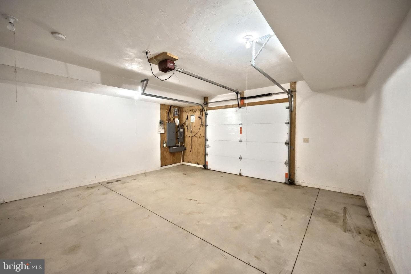 1317 Manor Road photo 46