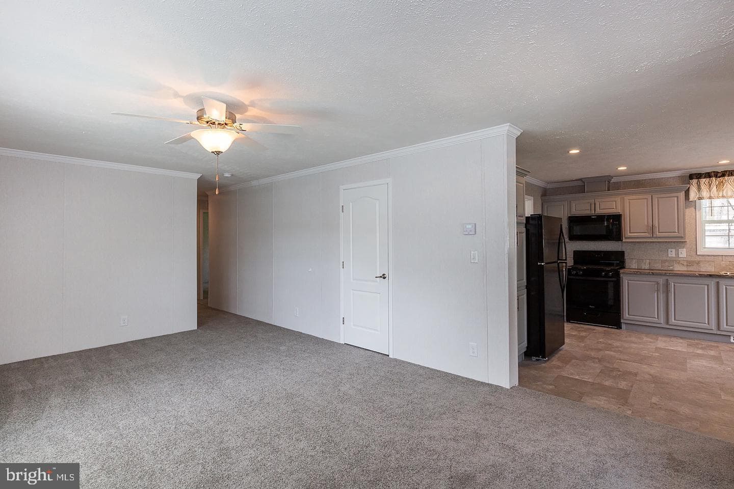 92 Cherokee Drive photo 2