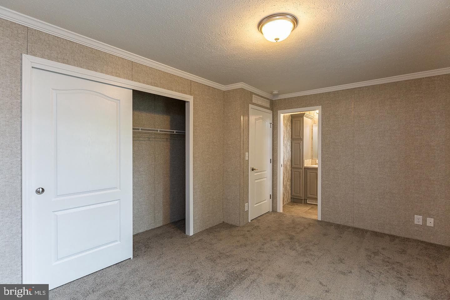 92 Cherokee Drive photo 8