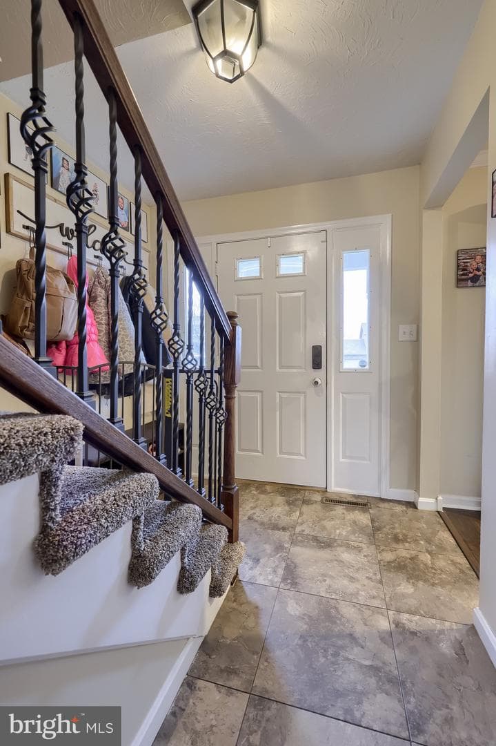 115 Abbey Drive photo 13