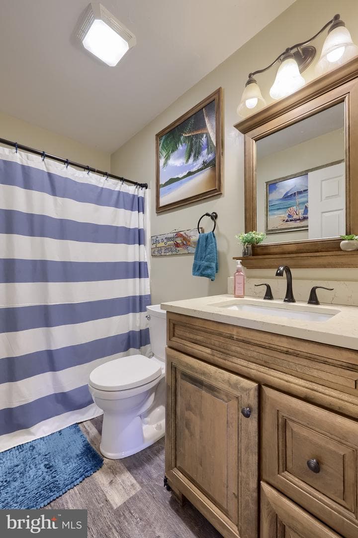 115 Abbey Drive photo 40