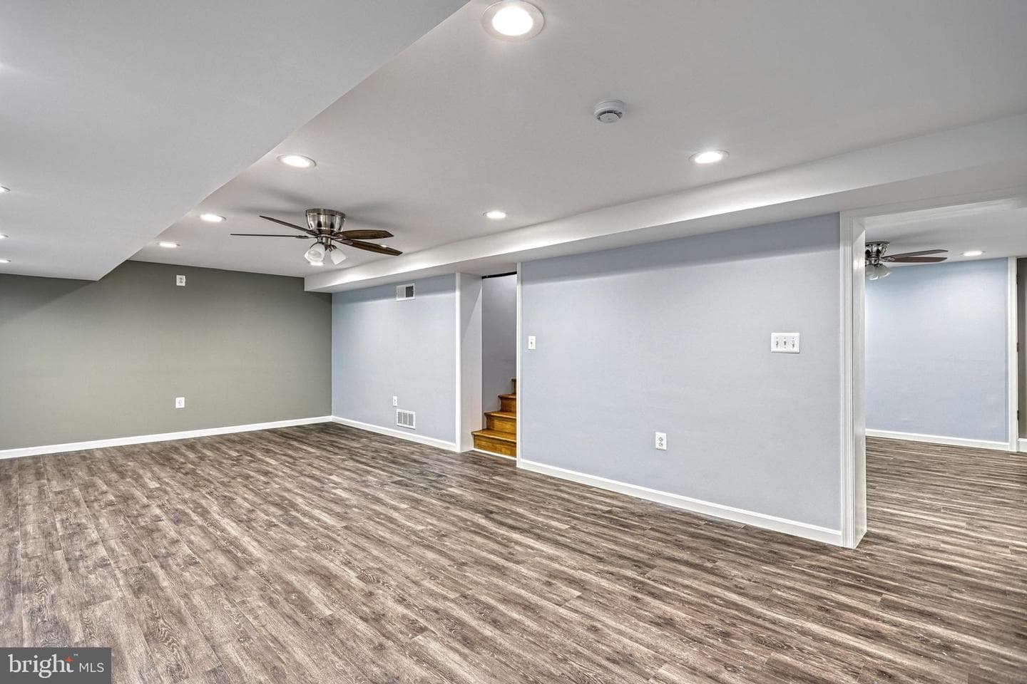 17 Charles Avenue photo 26