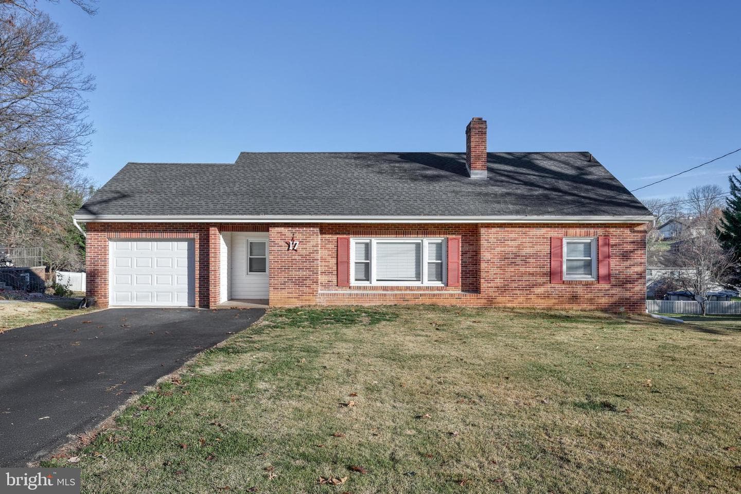 17 Charles Avenue photo 37