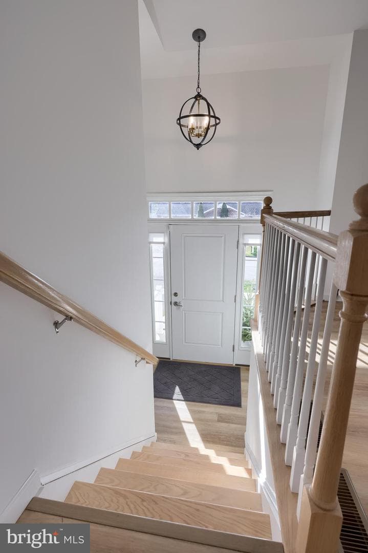 2521 Edgewood Lane photo 5