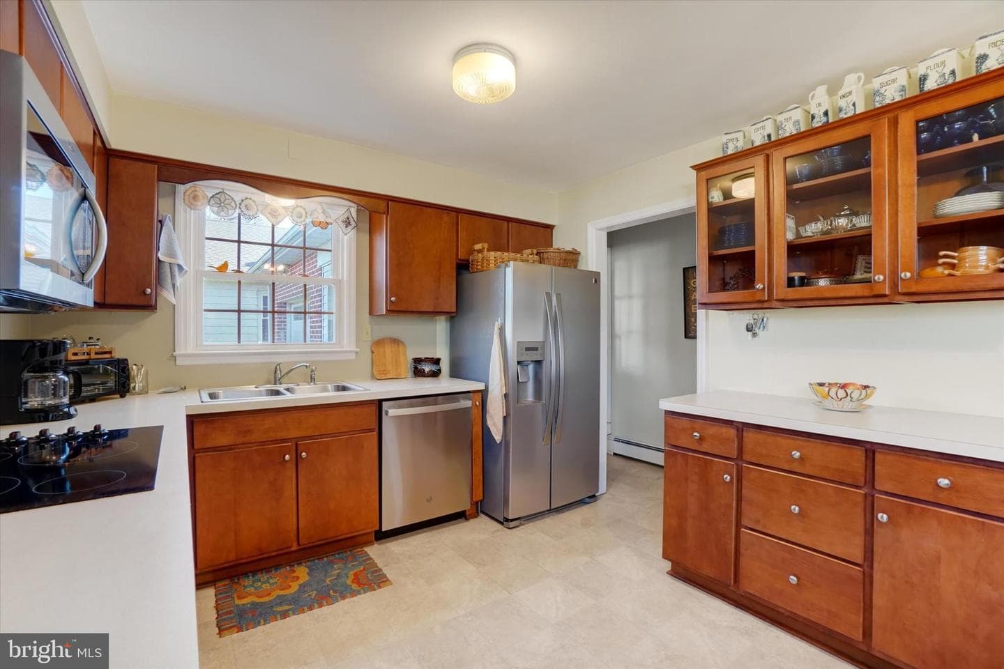 529 W Market Street photo 12